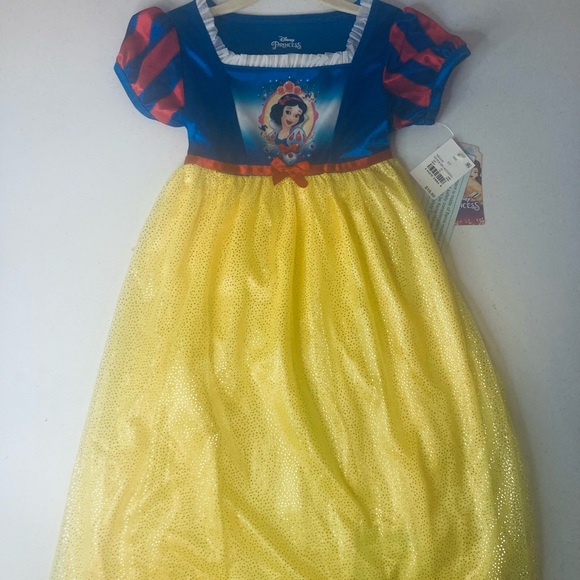 NWT Disney Snow White NIghtgown 3T